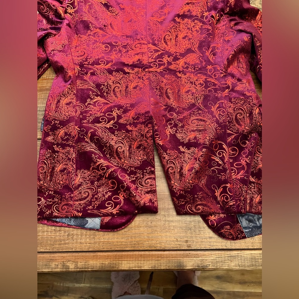 Men's Red Brocade Dinner Jacket - Elegant Patterned Blazer - Picture 6 of 9